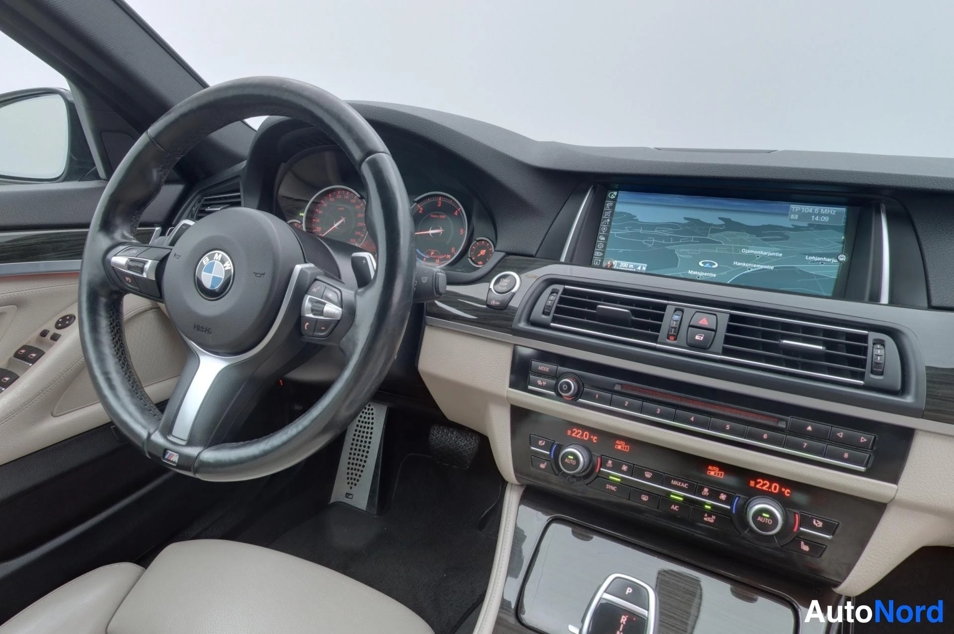 Harmaa BMW 535d xDrive 2013, kuva 11