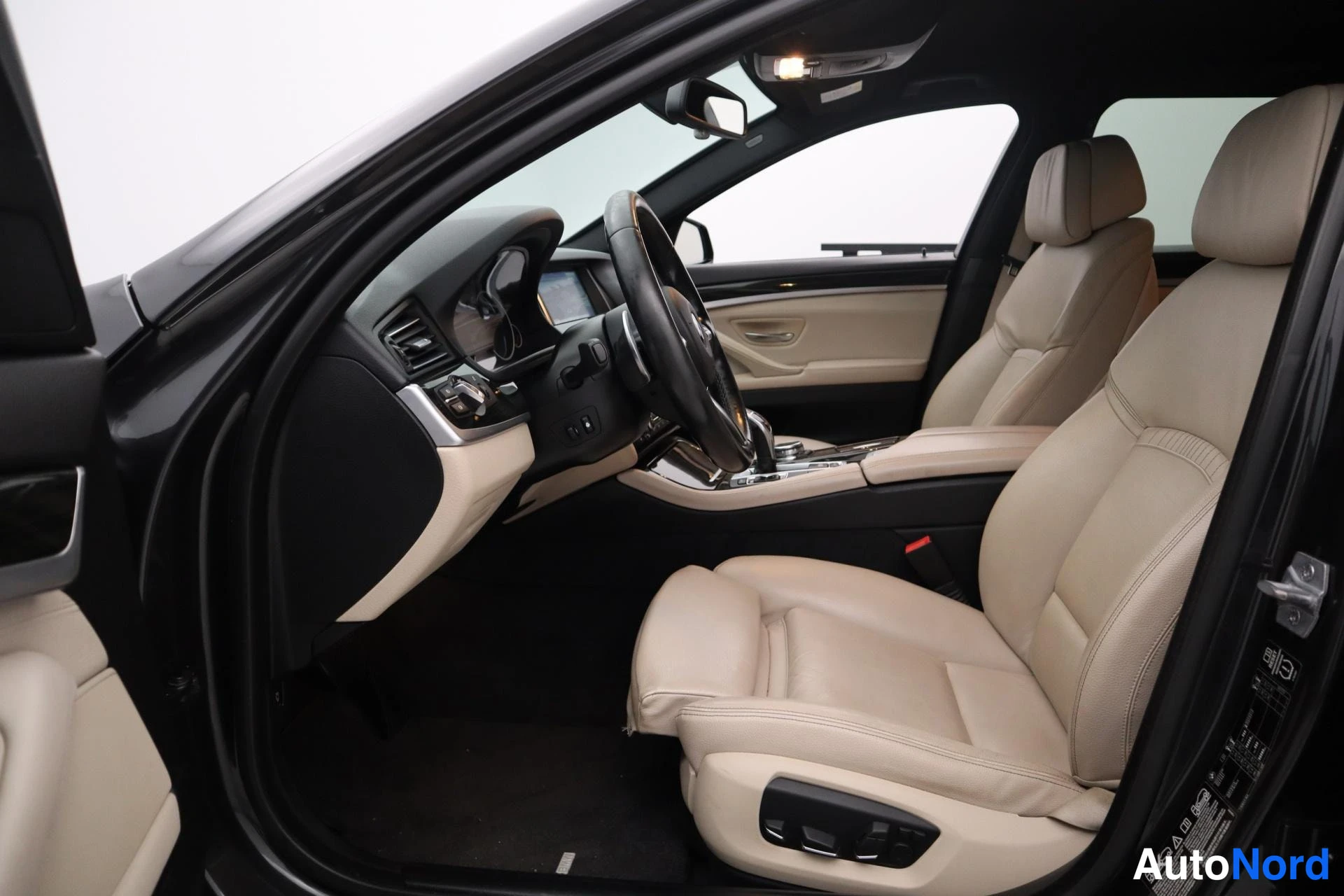 Harmaa BMW 535d xDrive 2013, kuva 13