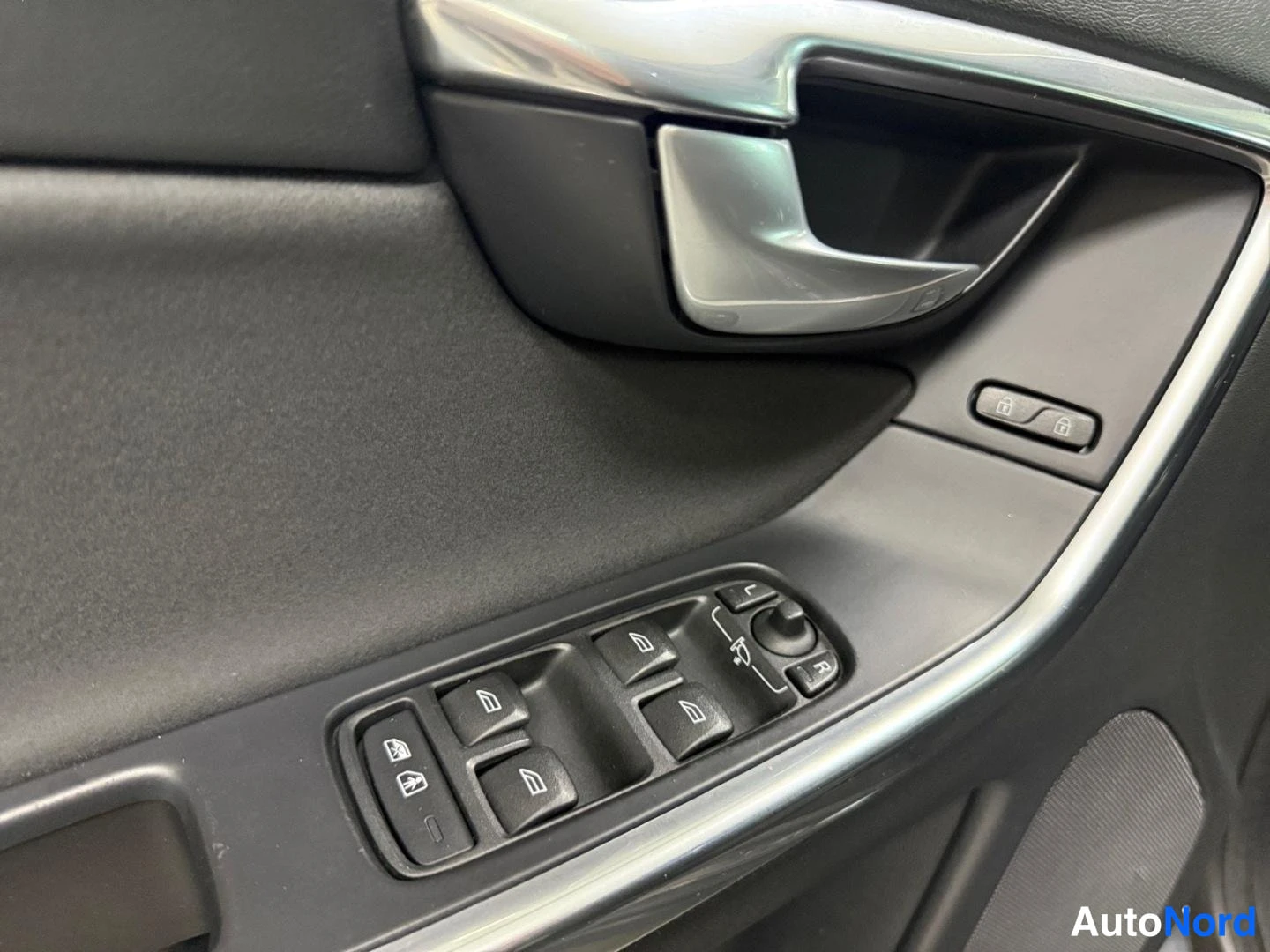 Harmaa Volvo XC60 2014, kuva 21