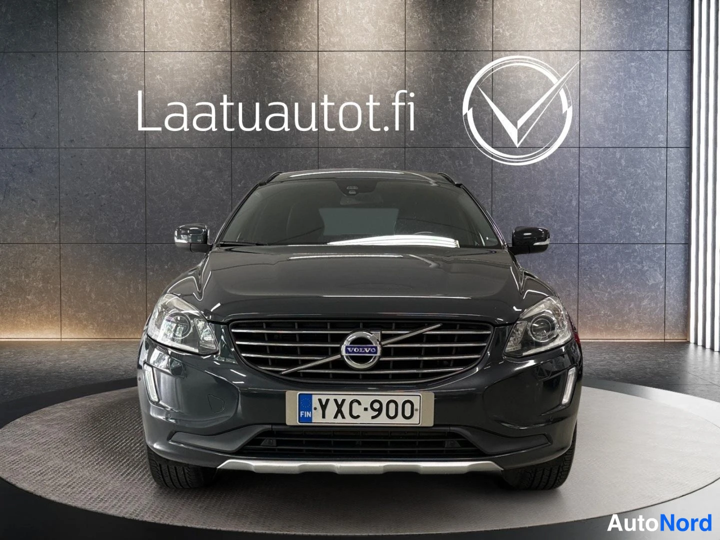 Harmaa Volvo XC60 2014, edestä, kuva 3