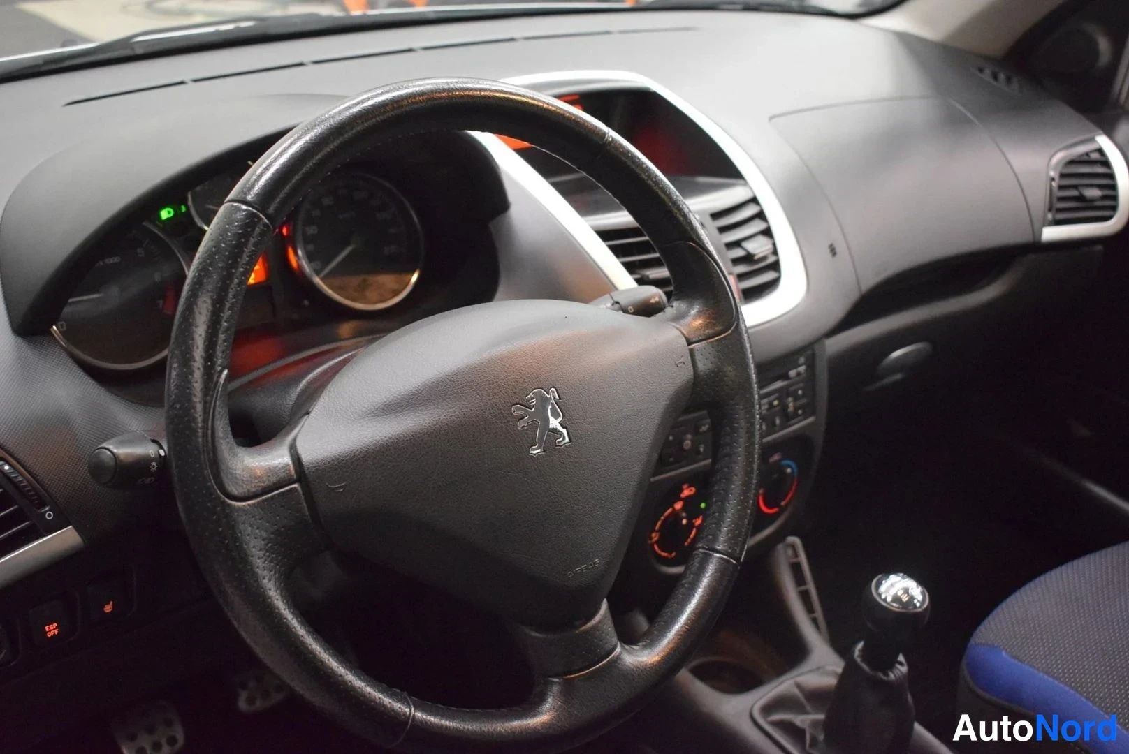 Harmaa Peugeot 206+ 2013, yksityiskohta, kuva 12