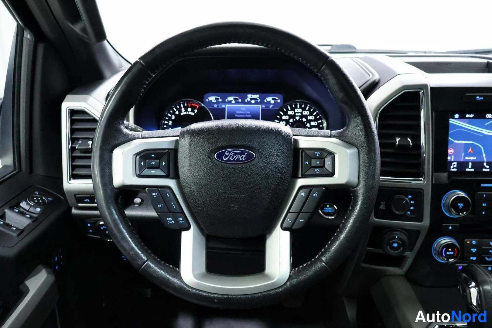 Musta Ford F-150 2017, kuva 12