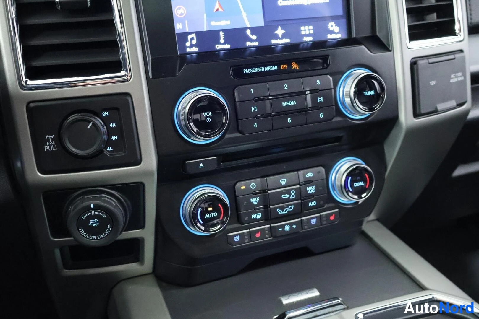 Musta Ford F-150 2017, kuva 19