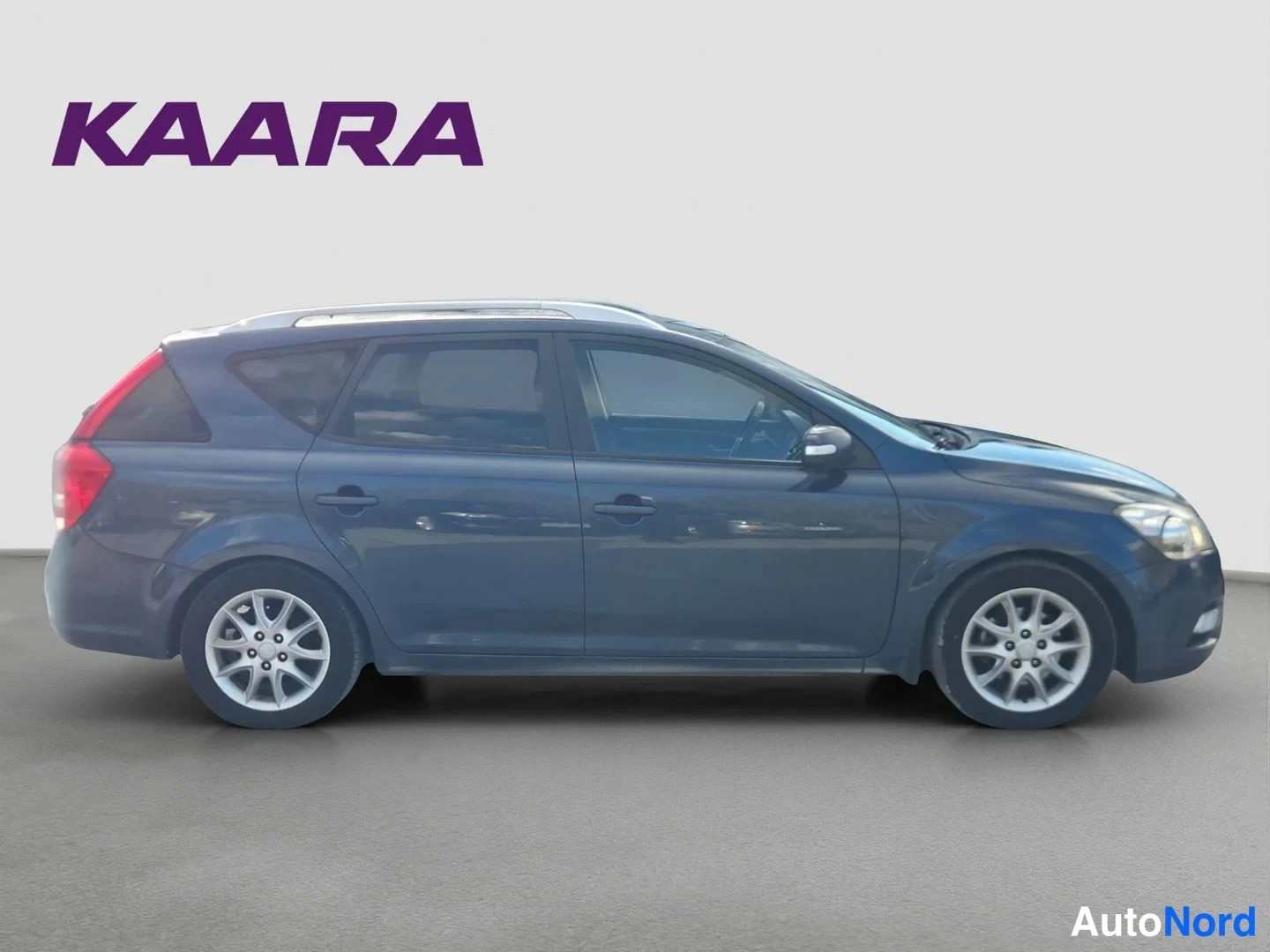Sininen Kia Ceed 2010, sivulta, kuva 4