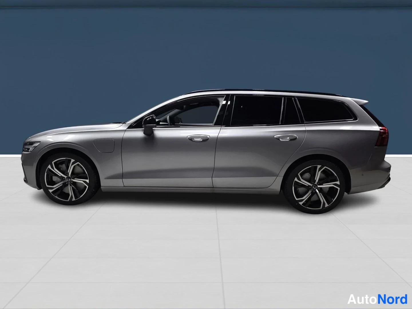 Hopea Volvo V60 2026, sivulta, kuva 5