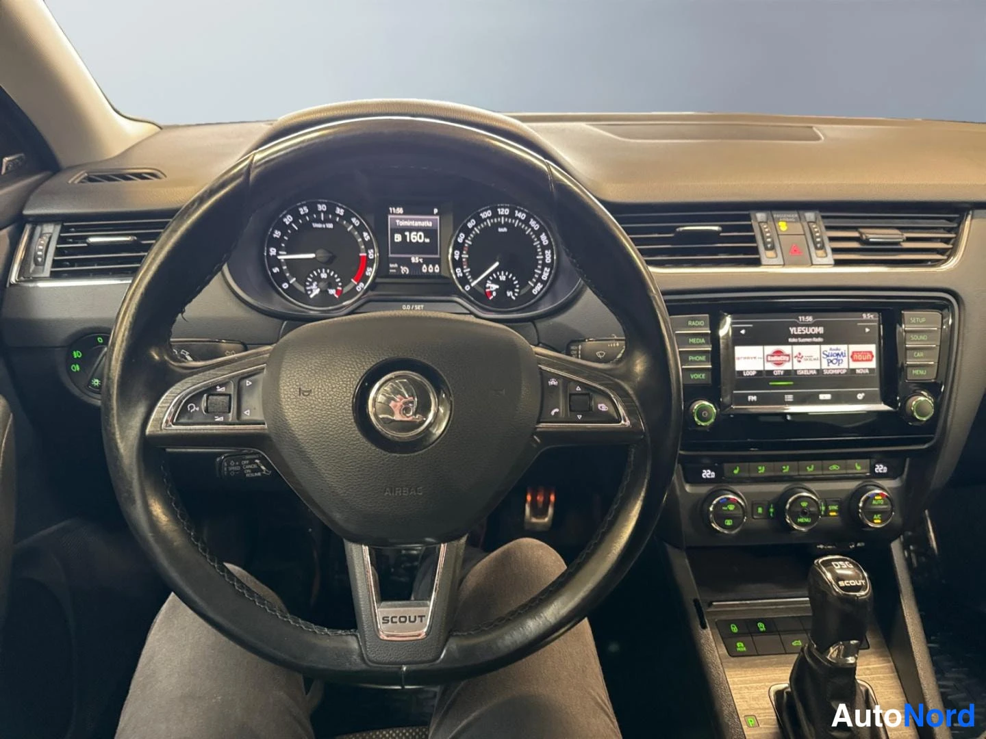 Musta Skoda Octavia 2016, kuva 15