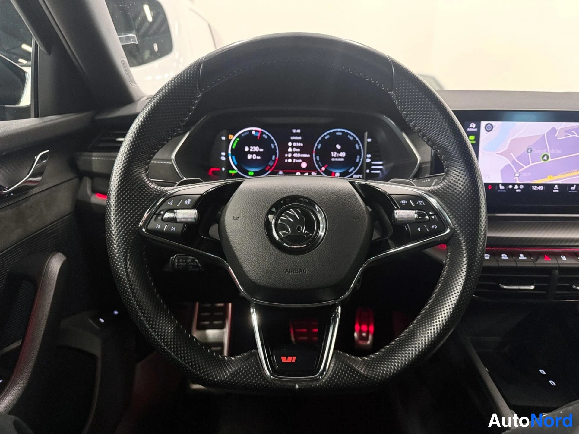 Black Skoda Octavia 2024, photo 19