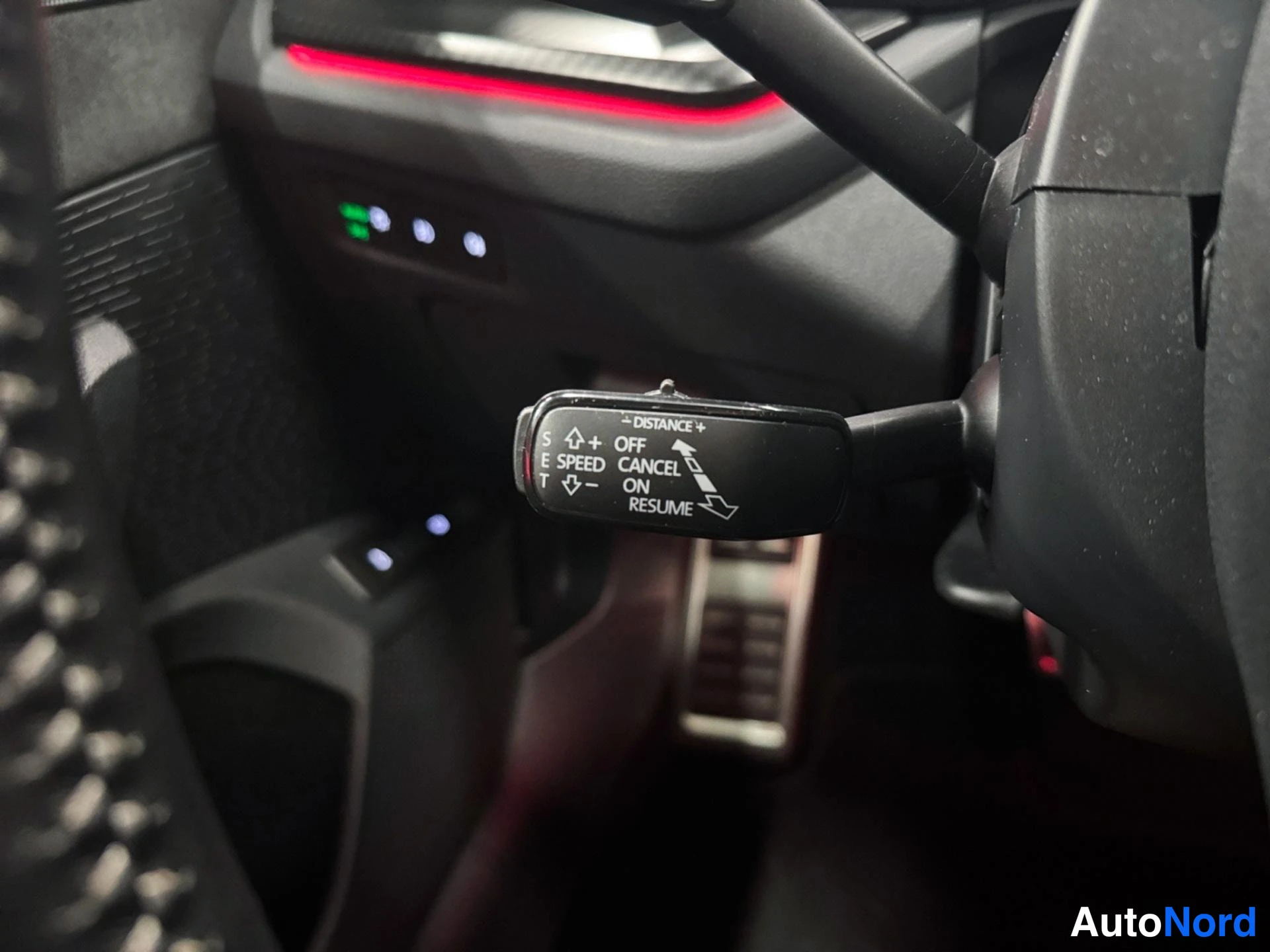 Black Skoda Octavia 2024, photo 22