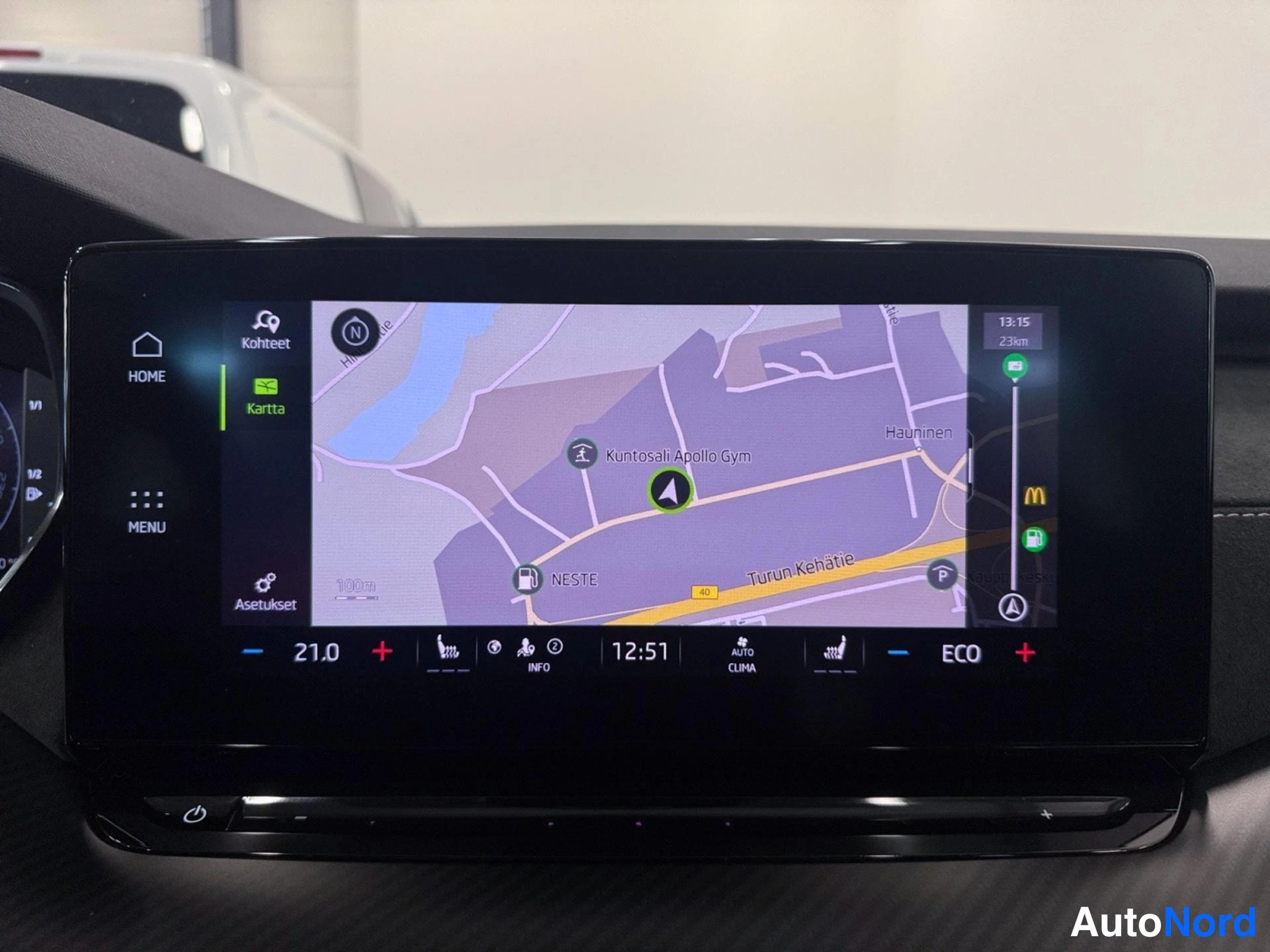Black Skoda Octavia 2024, photo 23