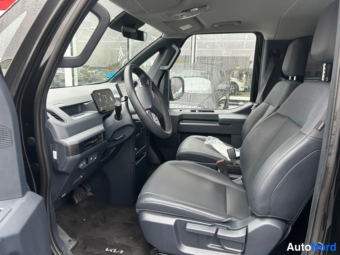 Black KIA PV5 2026, photo 9