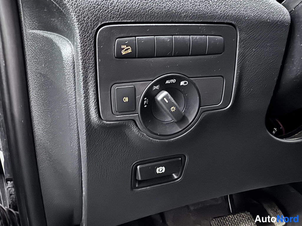 Musta Mercedes-Benz Vito 2019, kuva 13