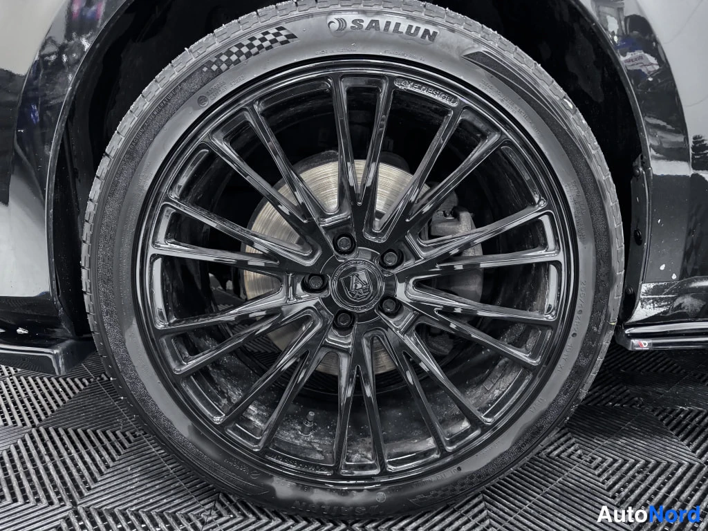 Musta Mercedes-Benz Vito 2019, kuva 14