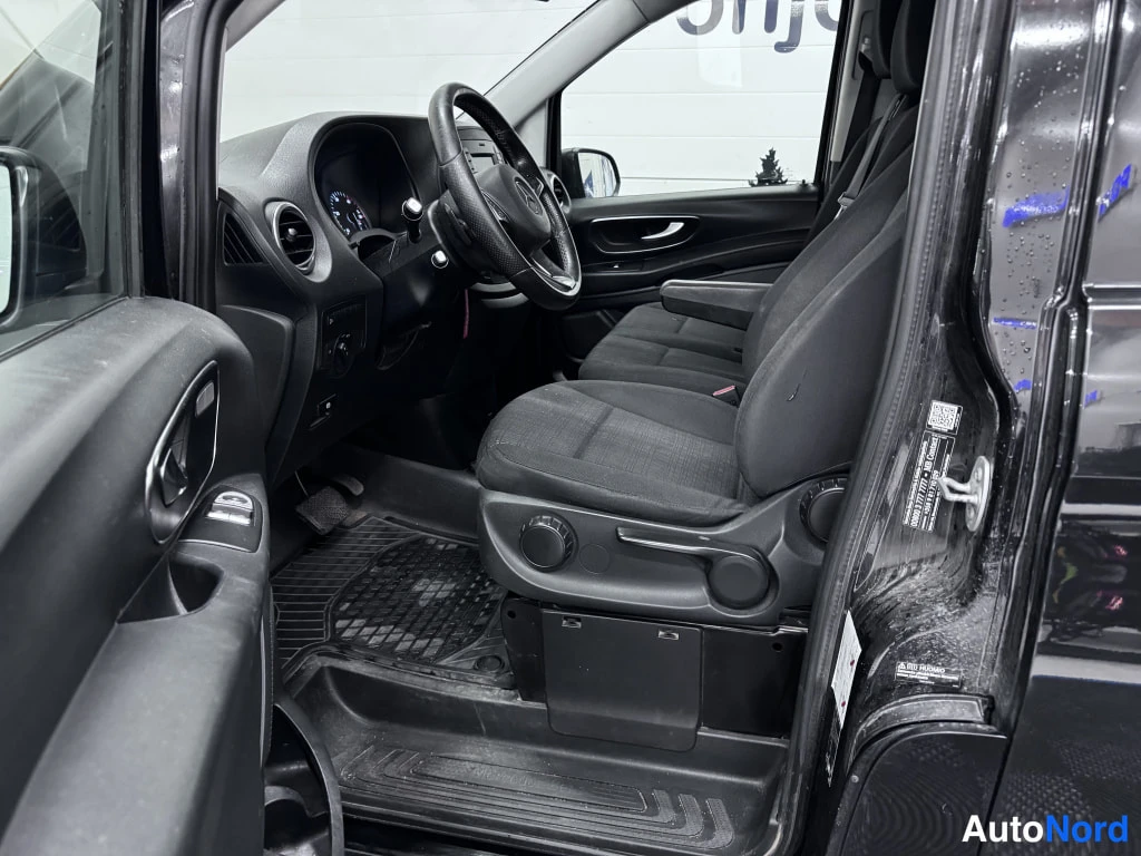 Musta Mercedes-Benz Vito 2019, kuva 10