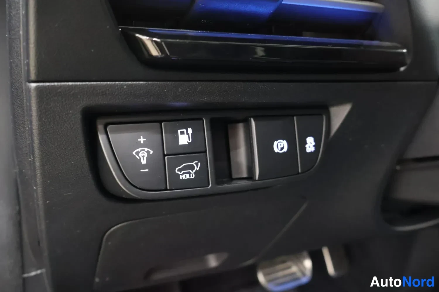 Blue Kia EV6 GT 2022, detail, photo 9