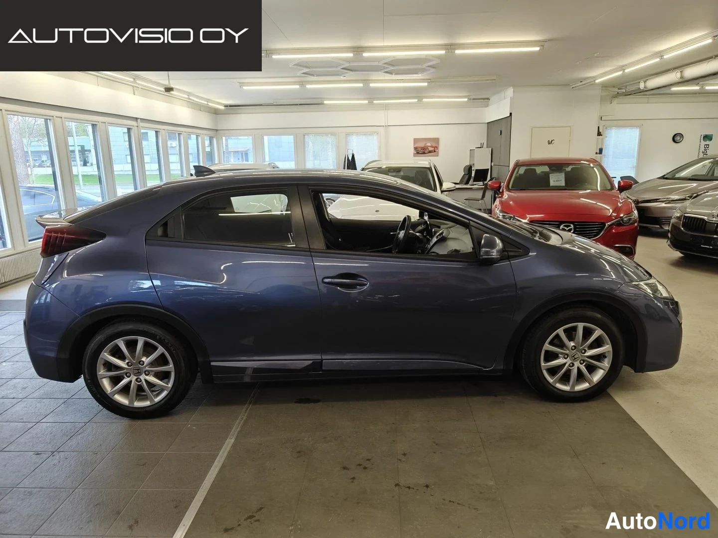 Blue Honda Civic 2016, rear three-quarter, photo 3