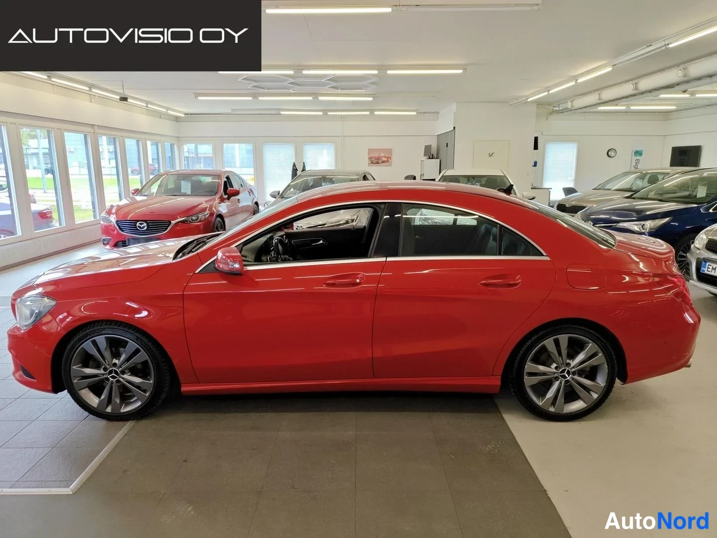 Red Mercedes-Benz CLA 180 2014, side, photo 2