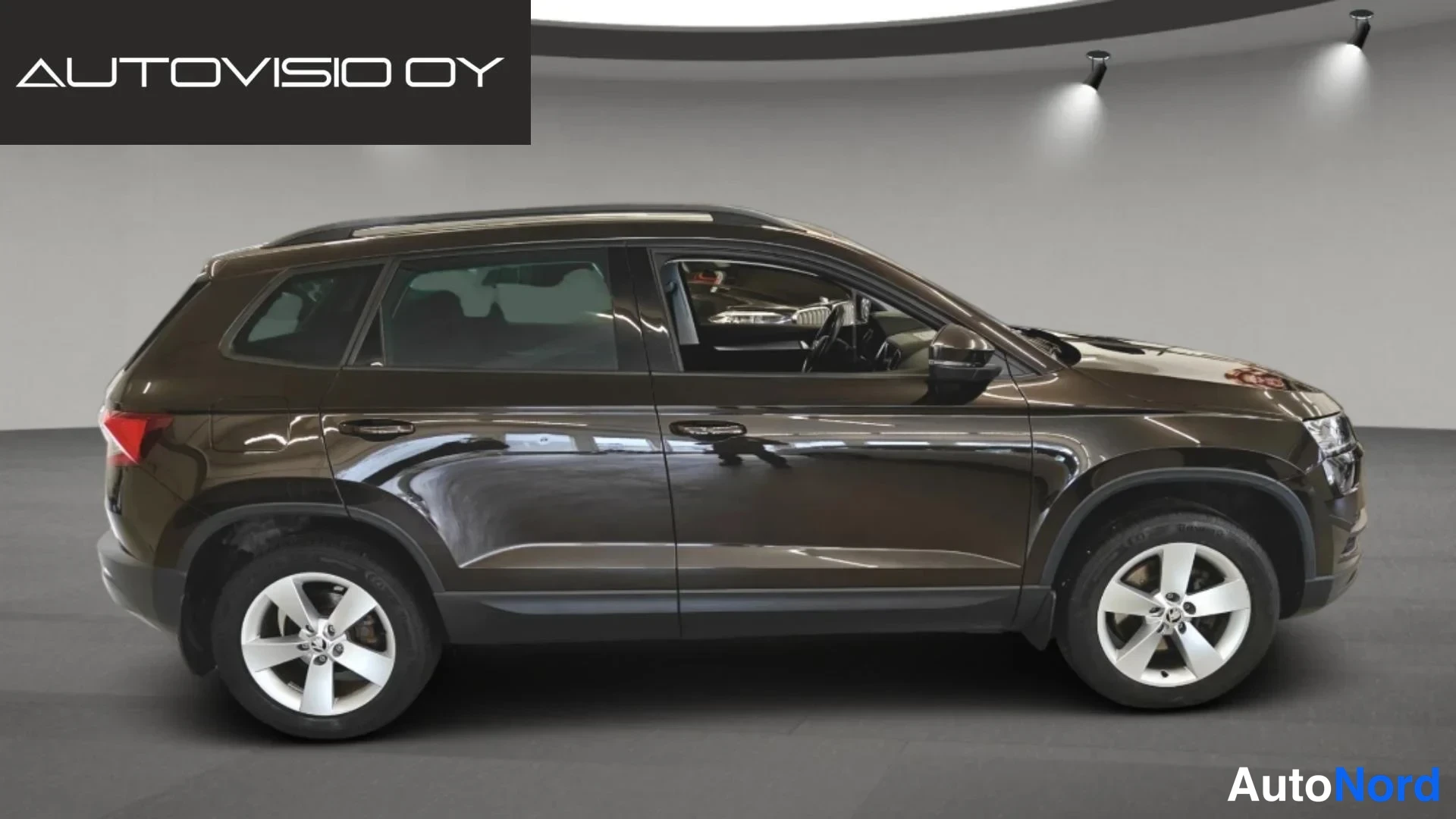 Ruskea Skoda Karoq 2019, kuva 7