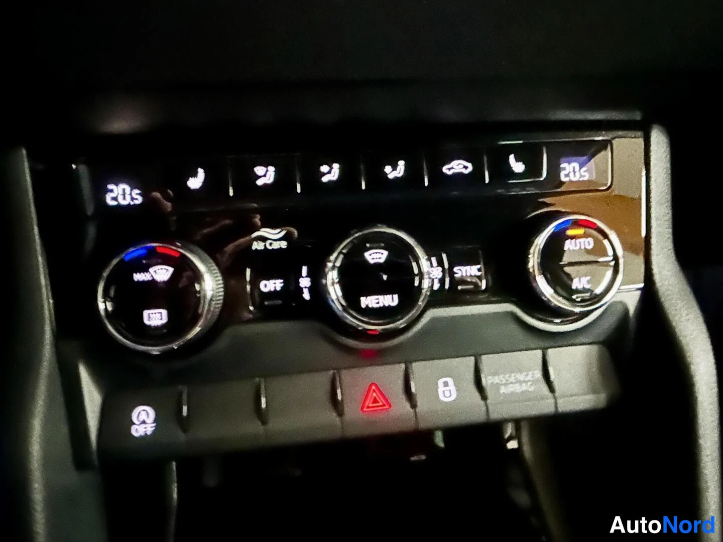 Ruskea Skoda Karoq 2019, kuva 9