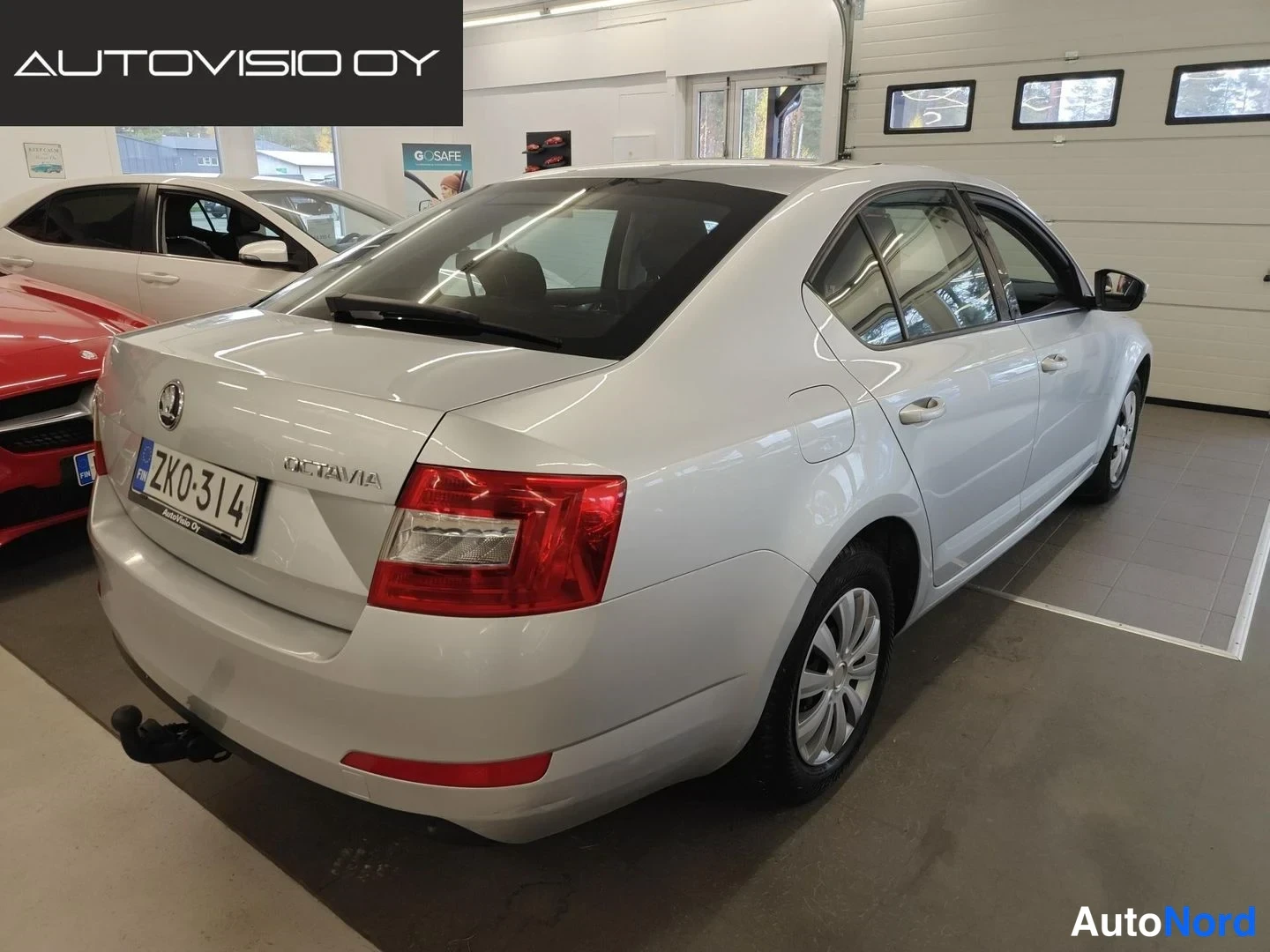 Hopea Skoda Octavia 2015, takaviisto, kuva 3