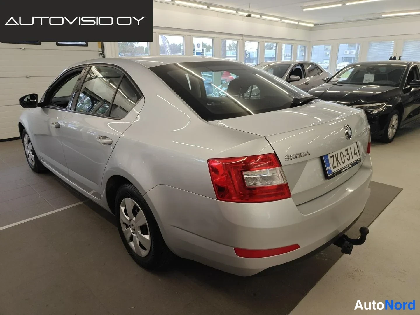 Hopea Skoda Octavia 2015, takaviisto, kuva 4