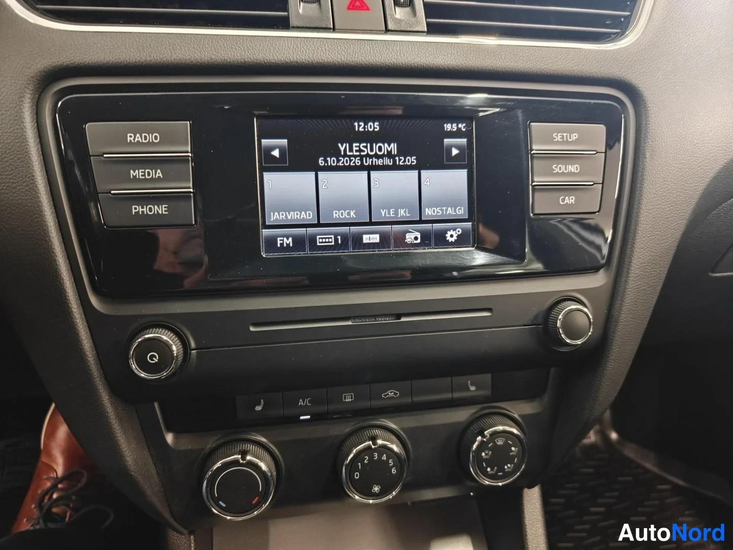 Hopea Skoda Octavia 2015, kuva 9