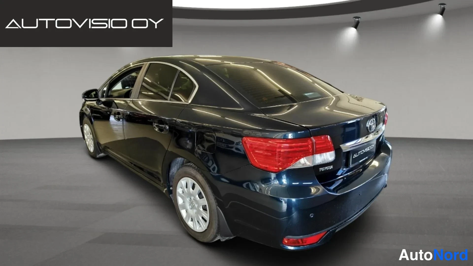 Black Toyota Avensis 2014, rear three-quarter, photo 4