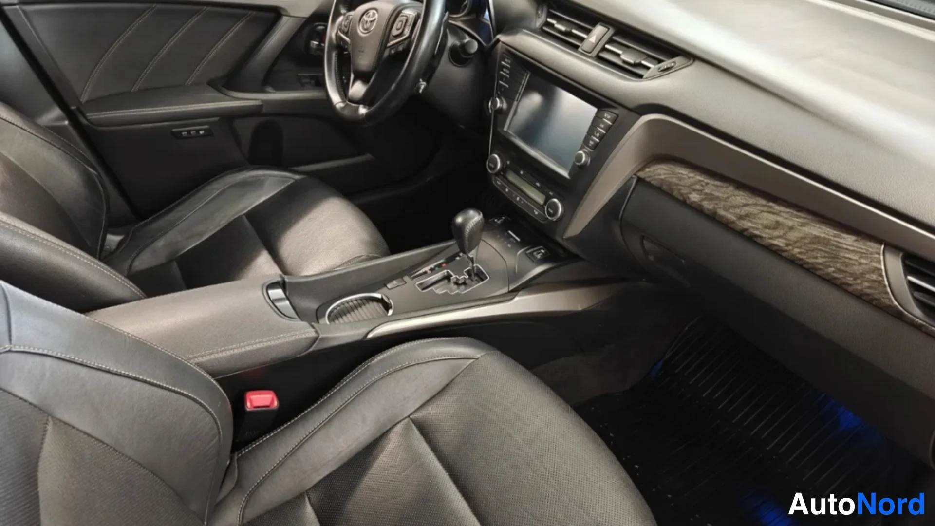 Blue Toyota Avensis 2018, photo 7