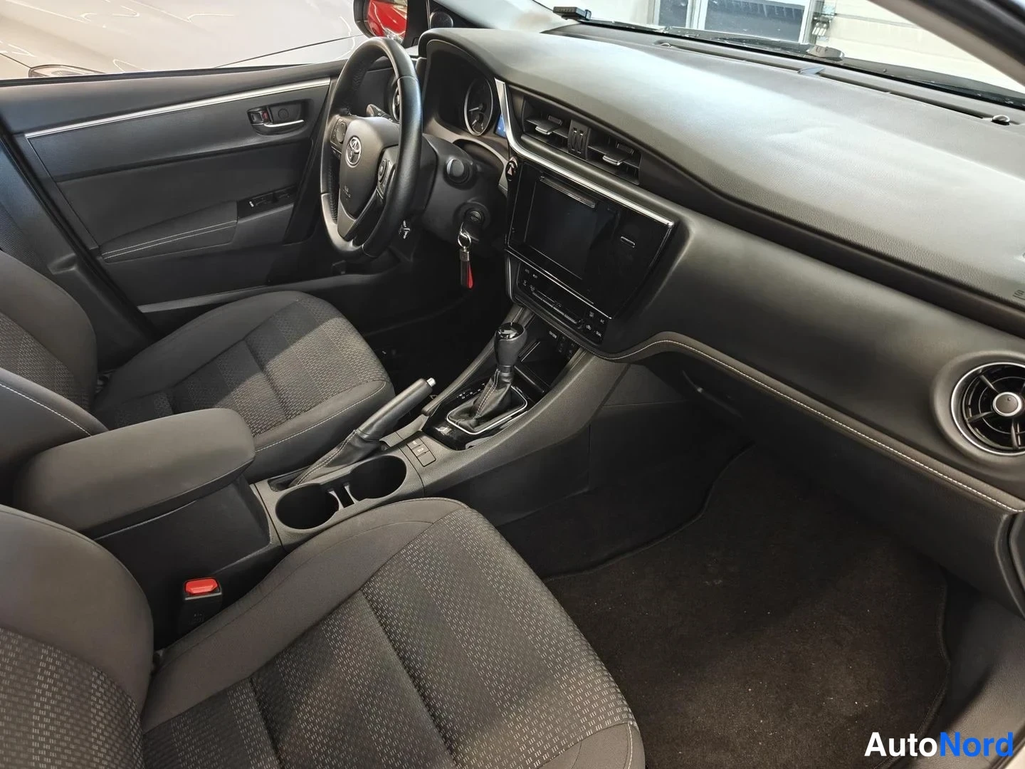 Grey Toyota Corolla 2019, photo 8