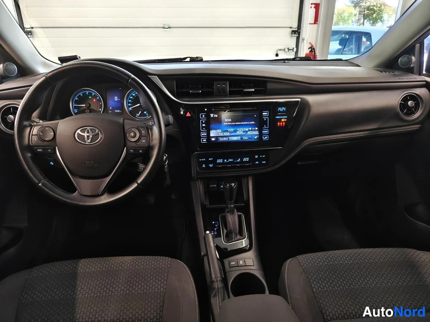 Grey Toyota Corolla 2019, photo 9