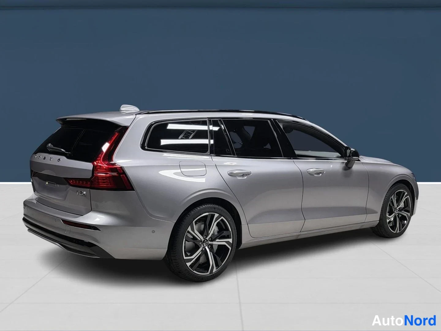 Hopea Volvo V60 2026, takaviisto, kuva 5