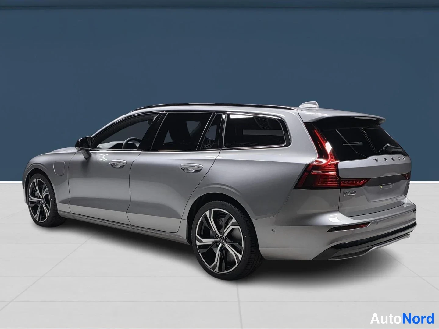 Hopea Volvo V60 2026, takaviisto, kuva 6
