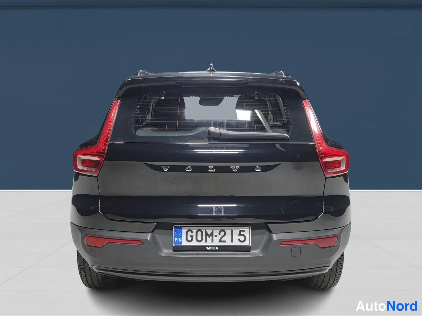 Musta Volvo XC40 2021, takaa, kuva 8