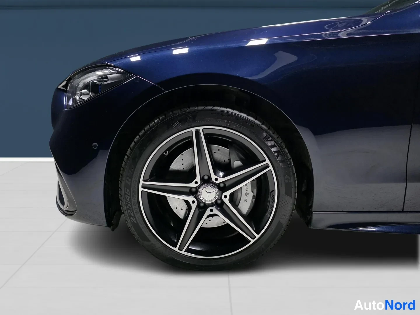 Sininen Mercedes-Benz C 2022, yksityiskohta, kuva 18