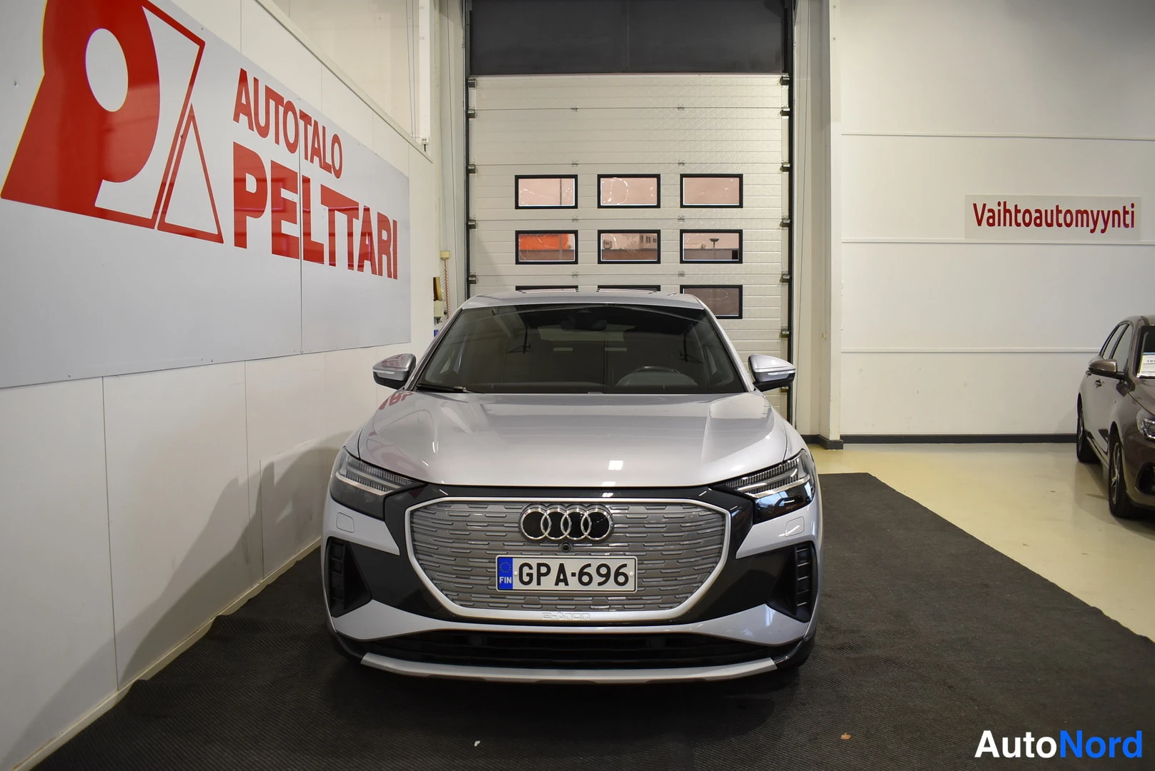 Grey Audi Q4 e-tron 2023, front, photo 3