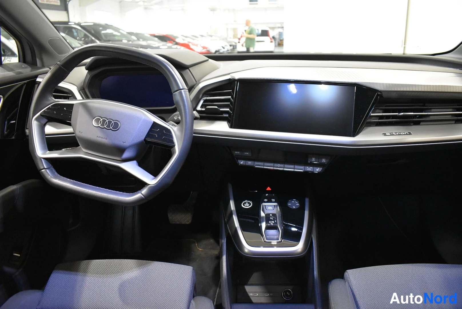 Grey Audi Q4 e-tron 2023, photo 11