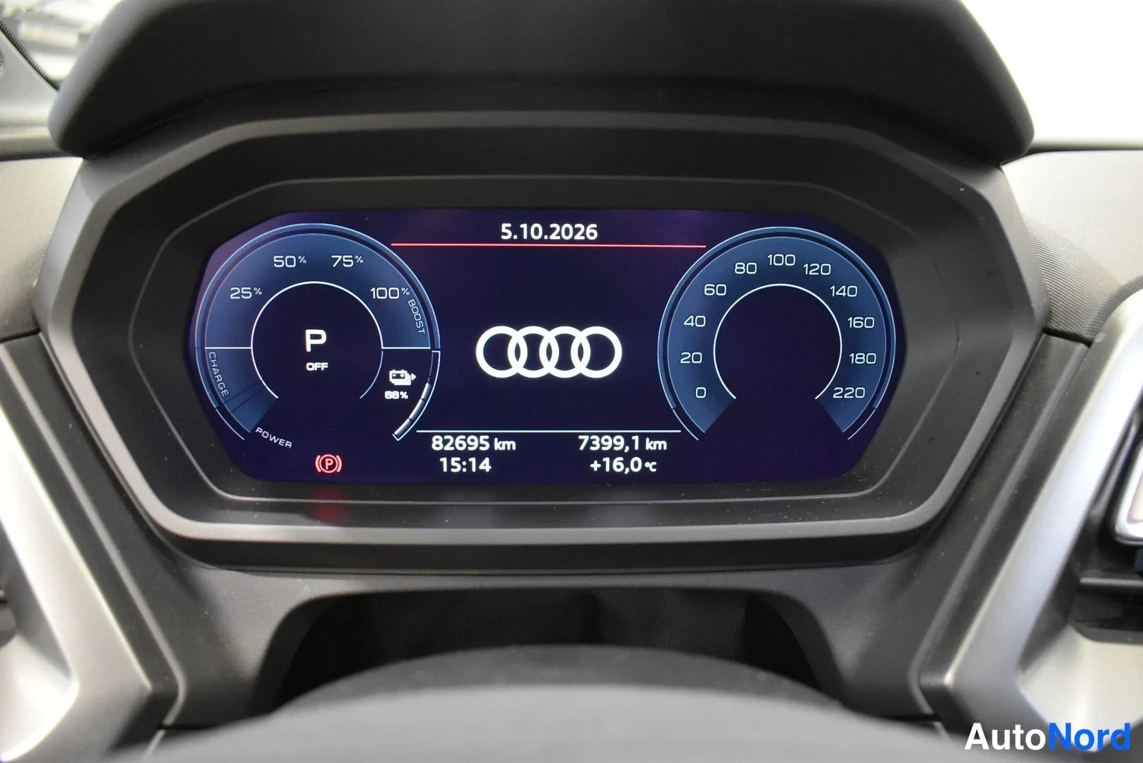Harmaa Audi Q4 e-tron 2023, yksityiskohta, kuva 19
