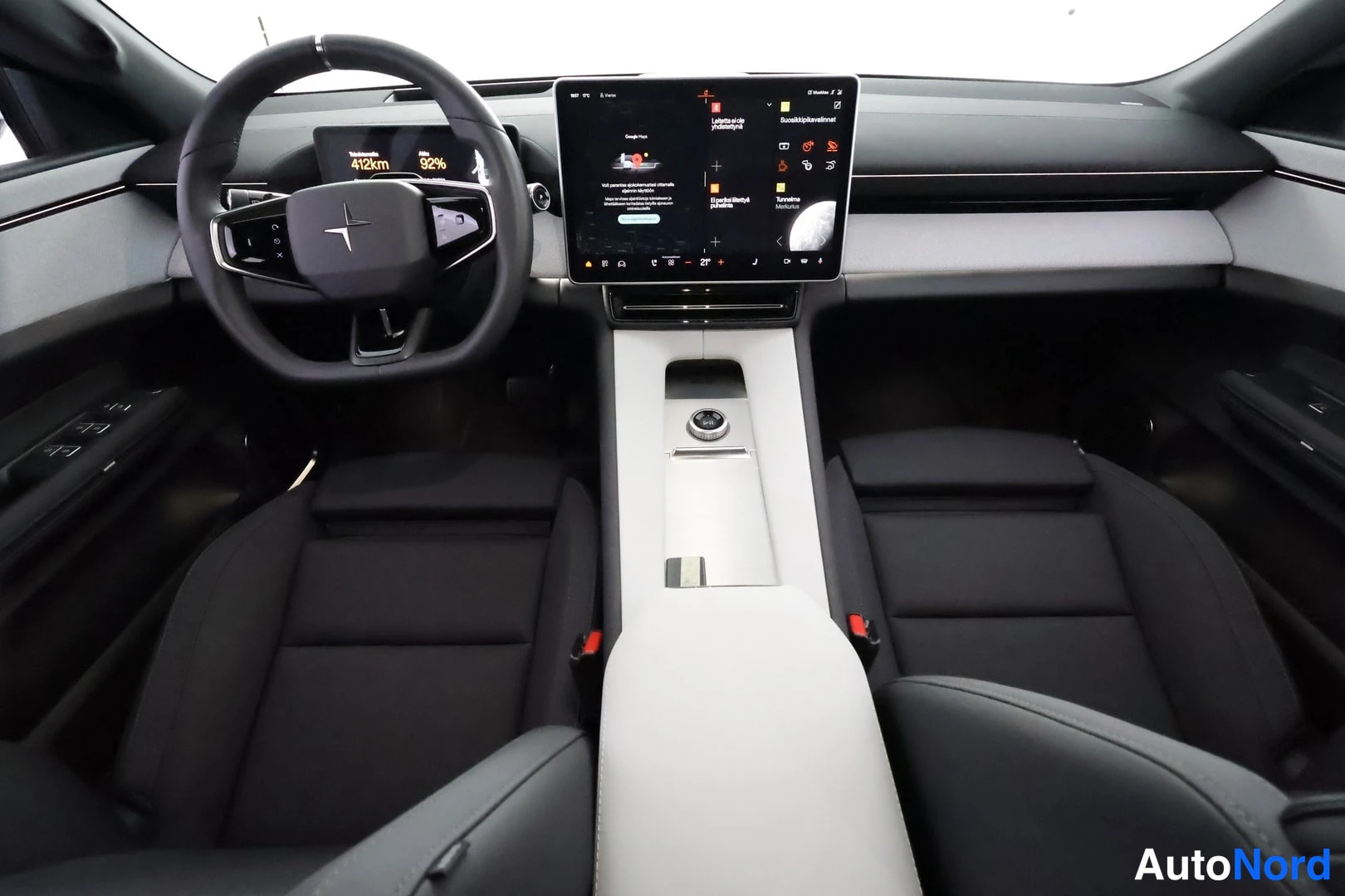 Hopea Polestar 4 2025, ohjaamo, kuva 12