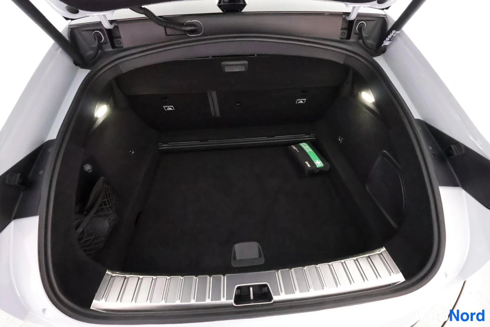 Hopea Polestar 4 2025, tavaratila, kuva 22