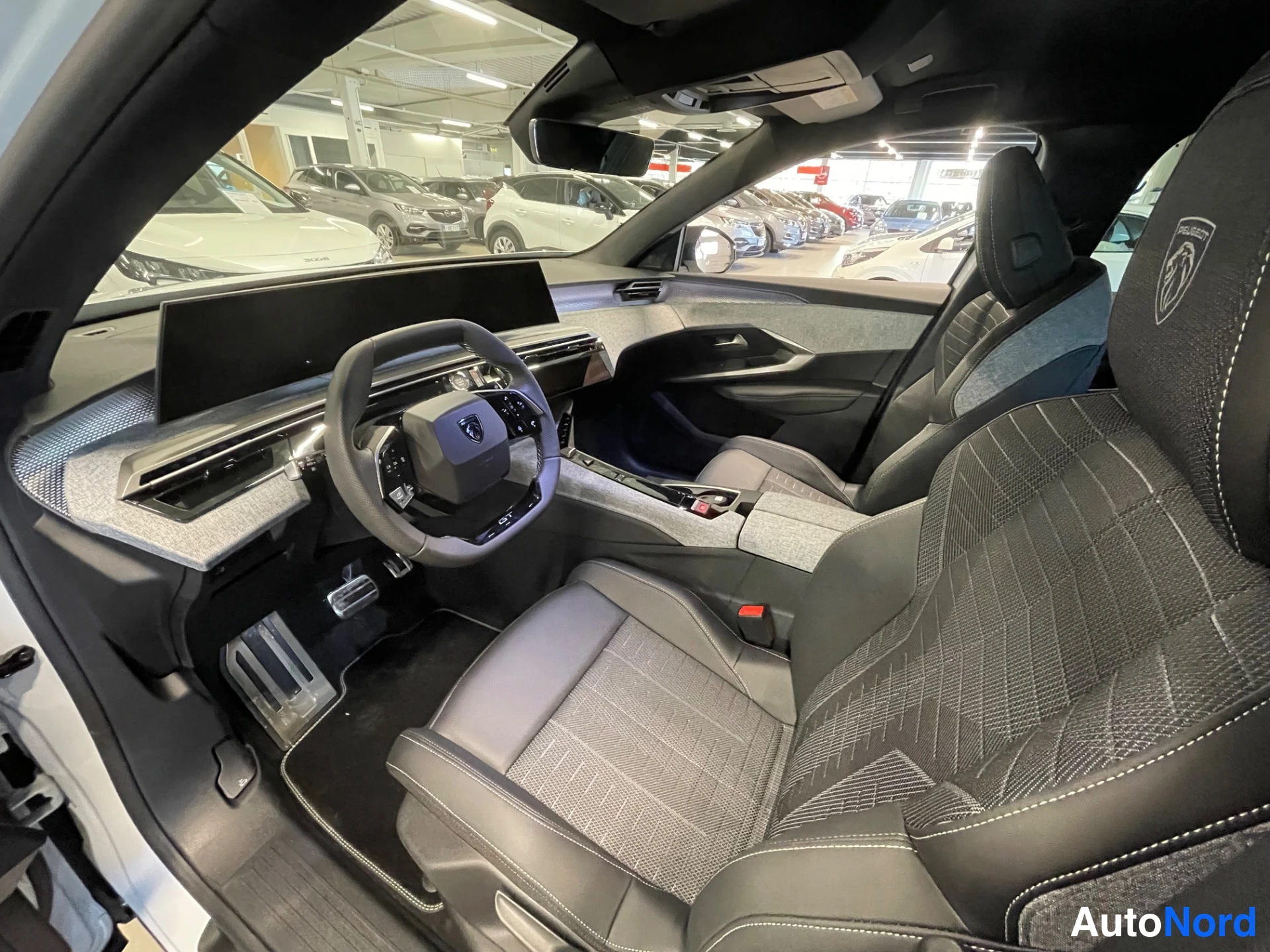 White Peugeot 3008 2026, photo 9
