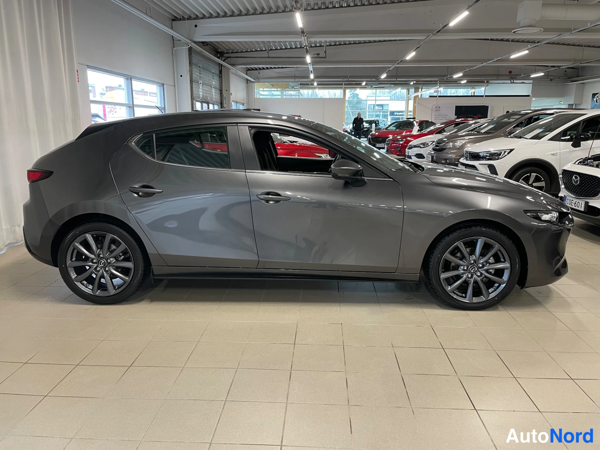 Grey Mazda Mazda3 2026, side, photo 5