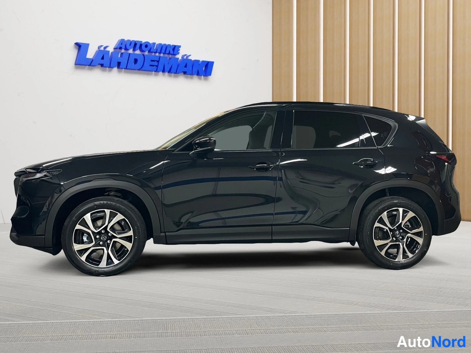Black Mazda CX-5 2026, side, photo 5