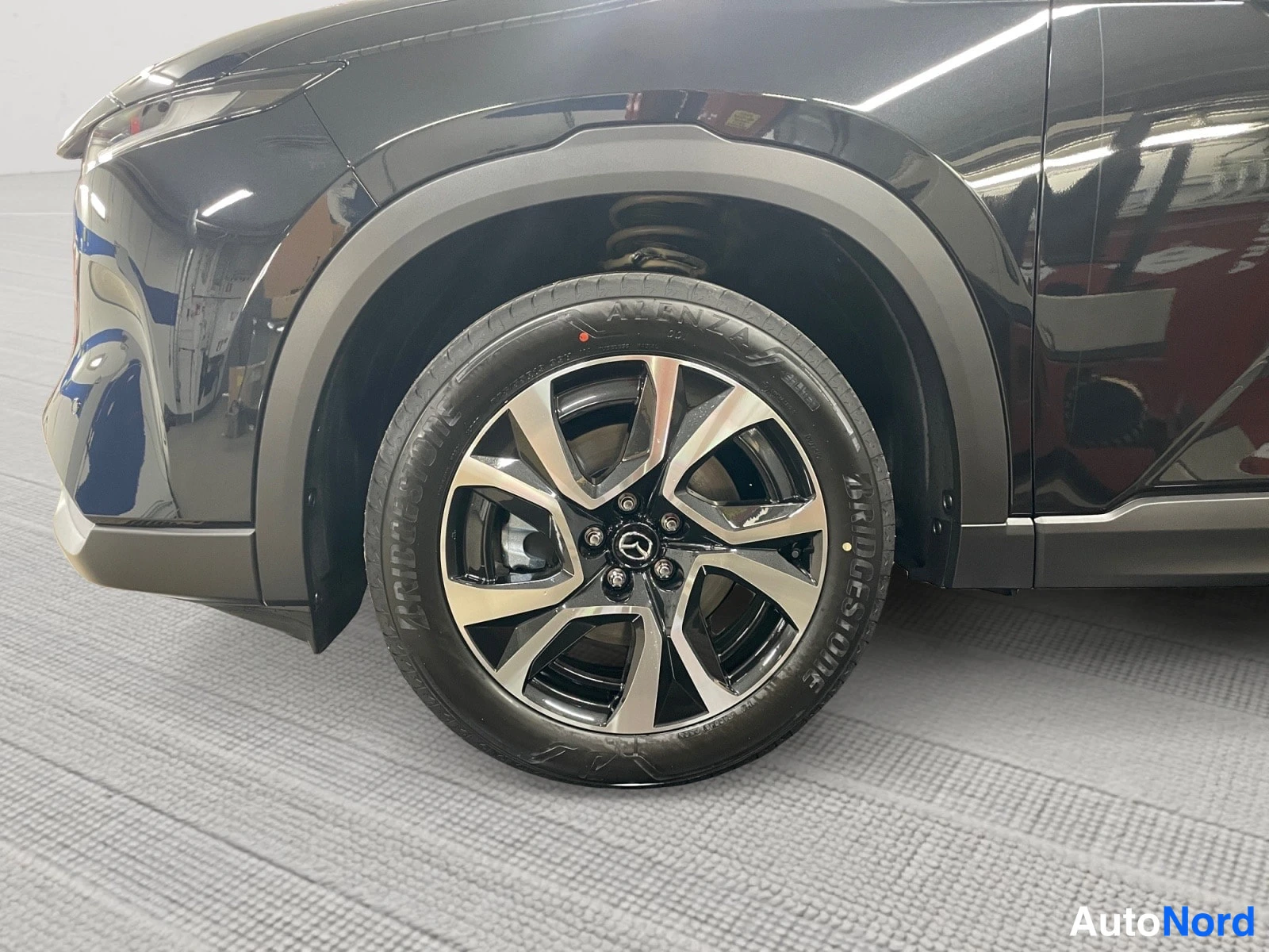 Black Mazda CX-5 2026, side, photo 6
