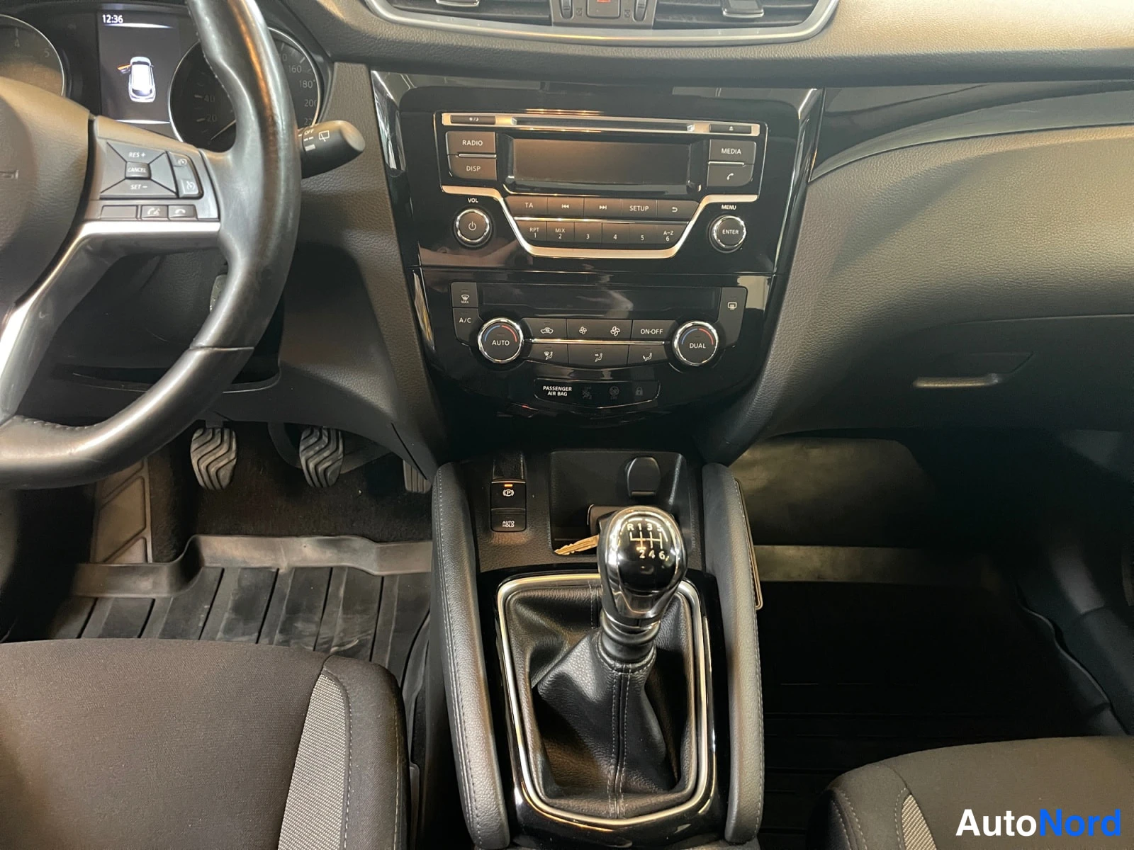 Brown Nissan Qashqai 2017, photo 15