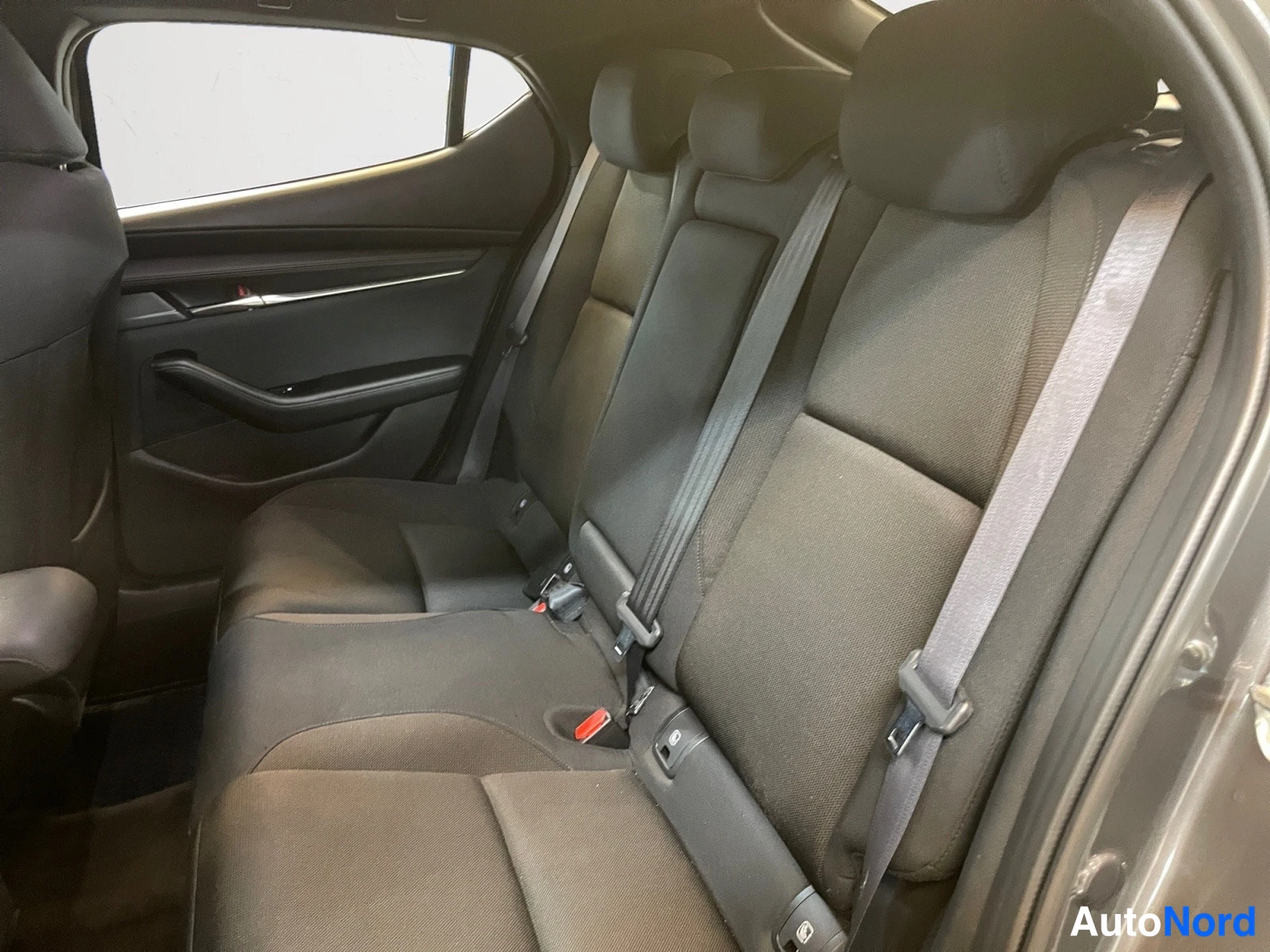 Harmaa Mazda Mazda3 2021, kuva 15