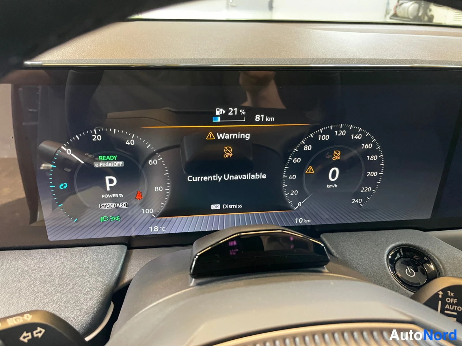 Grey Nissan Leaf 2026, photo 15