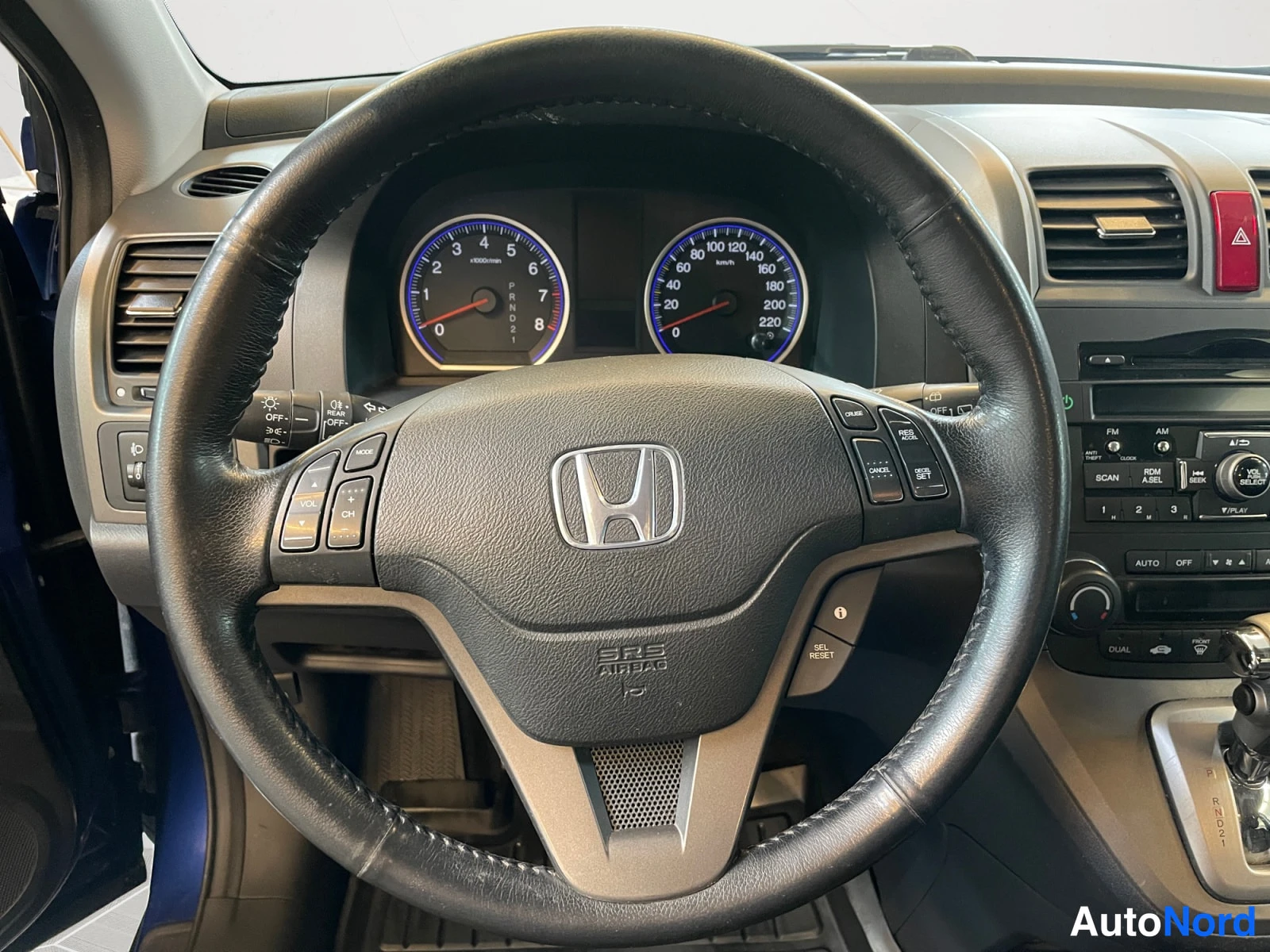 Sininen Honda CR-V 2012, yksityiskohta, kuva 9