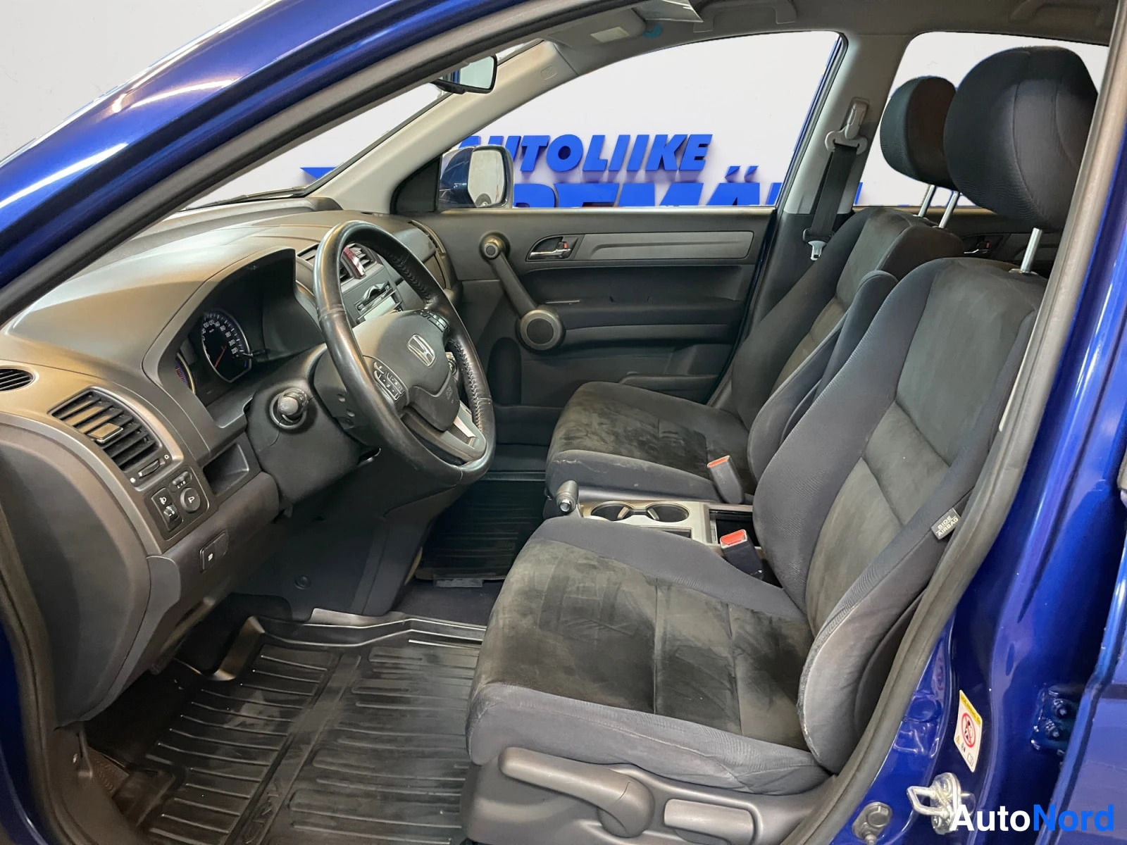 Sininen Honda CR-V 2012, kuva 11