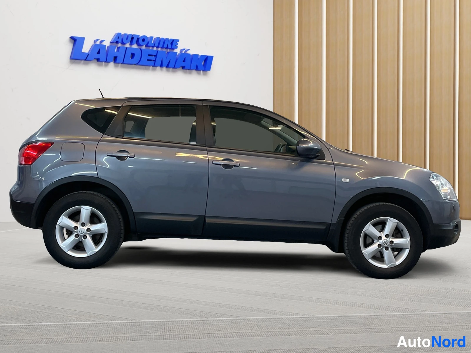 Sininen Nissan Qashqai 2008, sivulta, kuva 5