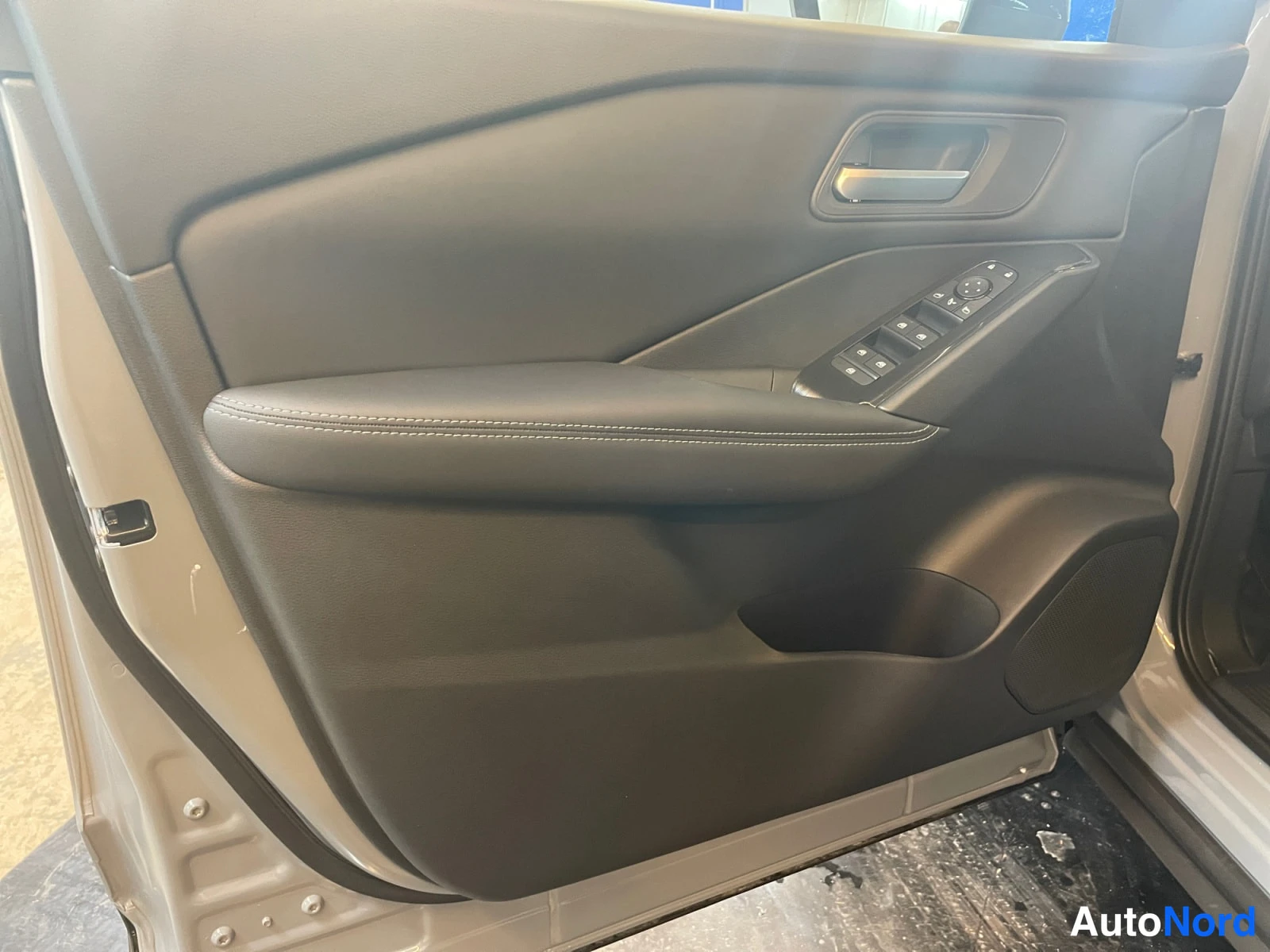 Grey Nissan Qashqai 2026, photo 12