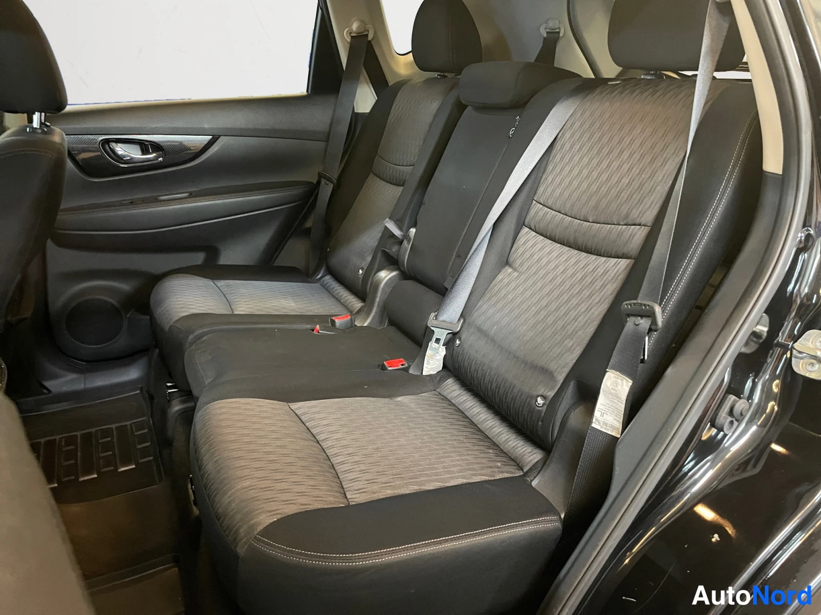 Musta Nissan X-Trail 2020, kuva 17